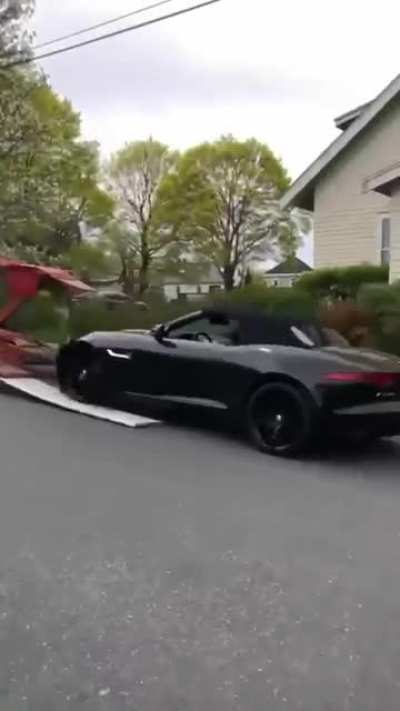 It's a Jaaaaag