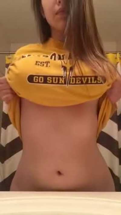 Big Tits Drop