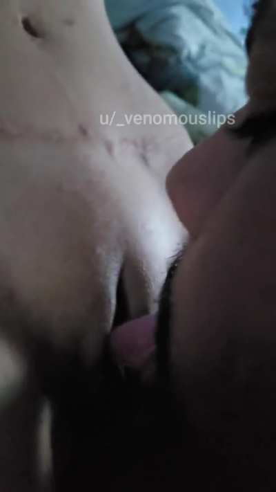 I love to get out of the shower and get my pussy eaten