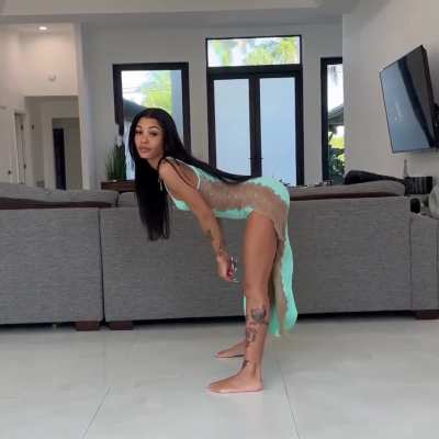 always shakin dat lil ass😩😩😍