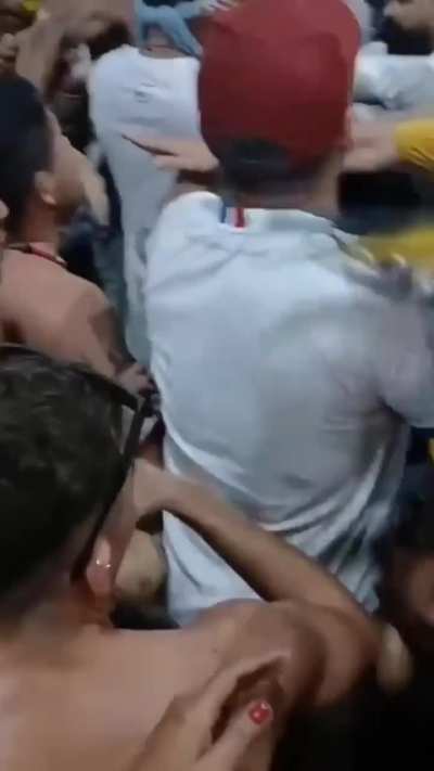 "Pode isso, Moraes? 🤔 17 anos de CADEIA, ser&aacute;? Cad&ecirc; a Globo, cad&ecirc; o Moraes, a Delira, o Menine Neto... GRETA?"