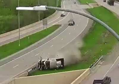 Texting and Driving Don&rsquo;t Mix, driver survived.