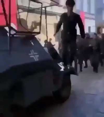 The boys are back in town!