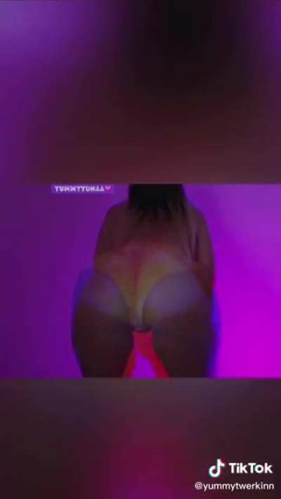 @Yummytwerkinn
