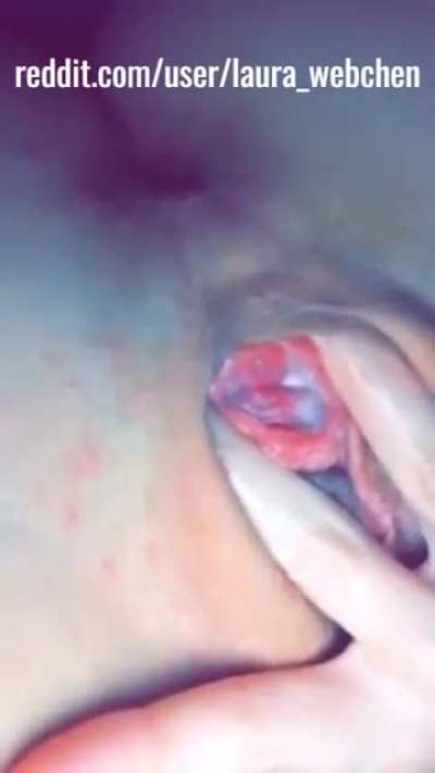 Dieses geile junge Teen verk@uft Vids, W&auml;sche und co.💦