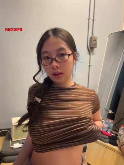 Say &ldquo;yes&rdquo; if you want me to send you nudes today
