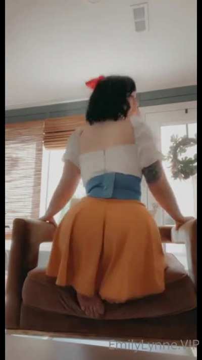 @Emily lynne !! 🍑😈
