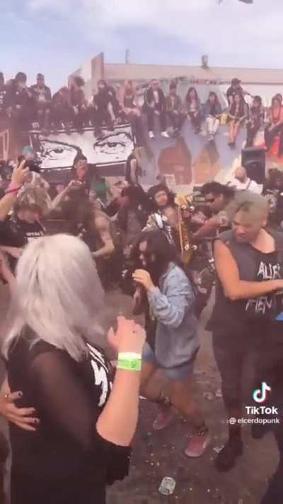 Punk Shows in LA just hit different