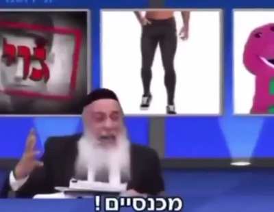 [hebrew???&amp;gt; english] i found this funny as fuck video and i NEED to know what this guys saying