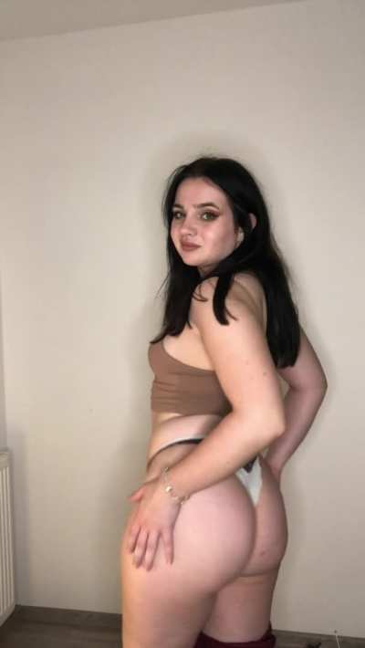 Kinda insecure about my chubby body… Would you still smash me?
