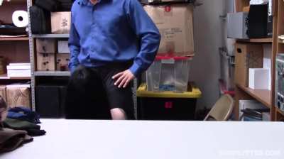 Perfect Shoplyfter Amilia Onyx