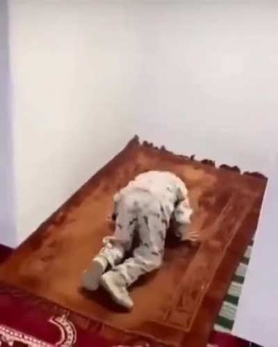 Cumanın nasıl kılınması gerektiğini anlatmış hocamız sağ olsun 😍