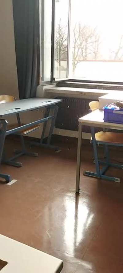 Offene Schulen kein Problem. Einfach regelm&auml;&szlig;ig l&uuml;ften...