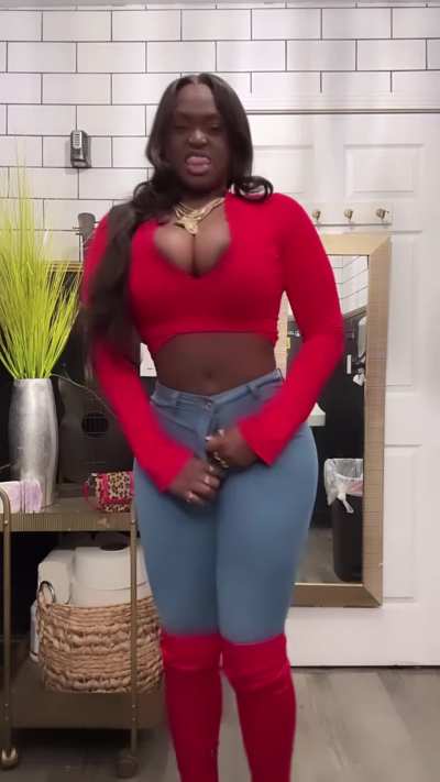 NGL if this isn&rsquo;t the perfect ass idk what is