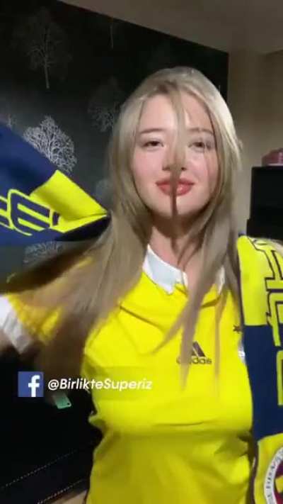 YAŞA FENERBAH&Ccedil;EM 💛💙💛💙💛💙💛💙💛