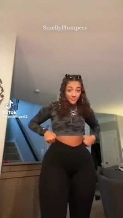 Kendalpart2 🍑 compilation (great edge:doesn&rsquo;t turn around)
