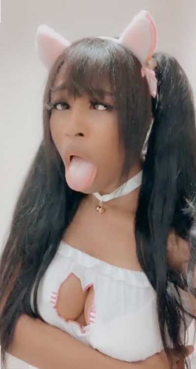 Would you rather have your dumb kitten drool over your cock or her tits?(&acute;&omega;`)