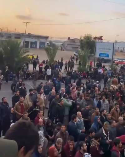 Thousands of Palestinians in the occupied and besieged Gaza strip waiting to get a flour bag from a UNRWA warehouse. Civilians are being starved to death, with reports of many people going without any meal for many days and up to a week, including childre