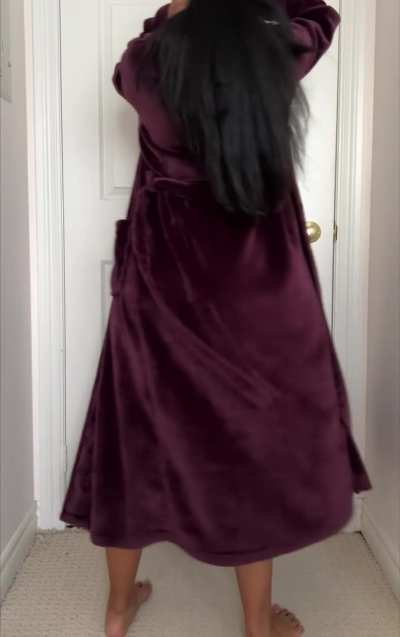 I'll get you hard before my robe hits the ground!