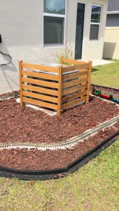 I finally did my first garden railroad!