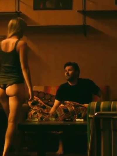 Jennifer Lawrence..that booty.