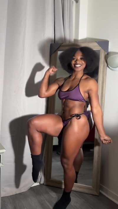And y&rsquo;all heard her 🤪🤪 done bucked my lil head up 🤣 #fitnessmodel #bodybuilder #naturalbodybuilding #naturalbeauty