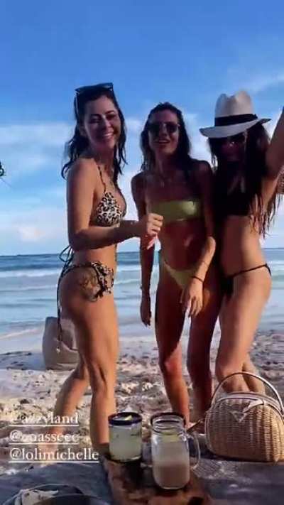 👀