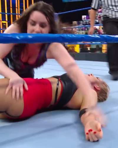 Lacey Evans