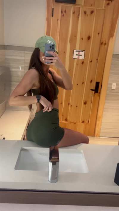 Ideal day with your gym wife? Go! (F)