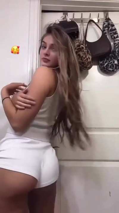 Brighton Sharbino