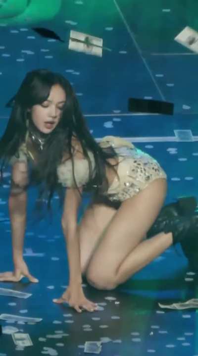 Lisa&rsquo;s pussy must feel amazing