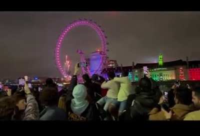 Londoners finding out there&rsquo;s no NYE fireworks show, despite being told months ahead by media there won't be one due to COVID.