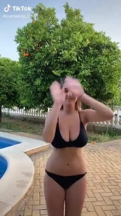 she uploaded only 1 video, then deleted the account, sharing to keep record of her nice body