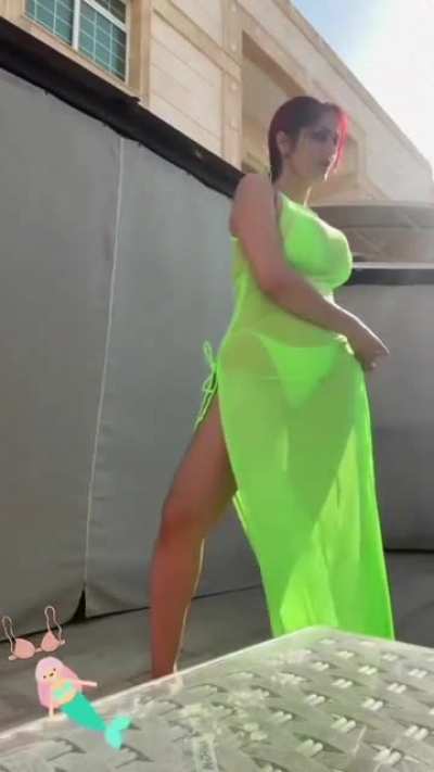 Queen in her prime