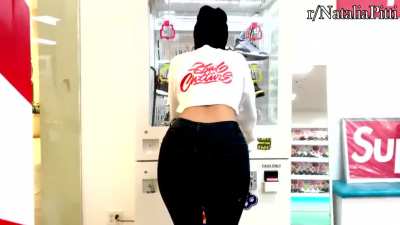 Big ass, tight jeans
