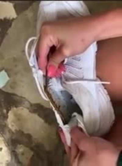 😟😰