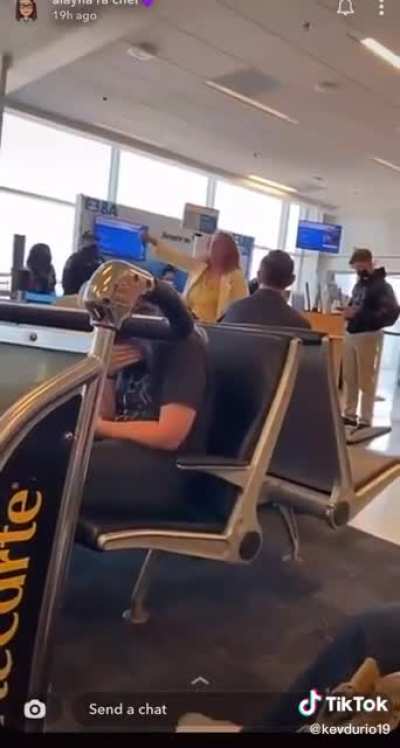 I want the manager of the FUCKING airport here