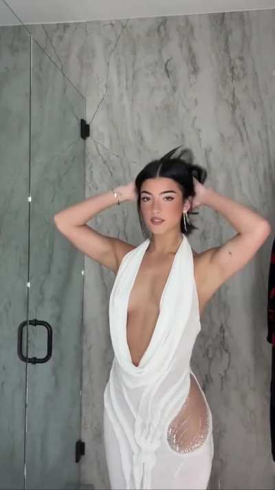 Might be the sexiest dress she&rsquo;s ever worn omg