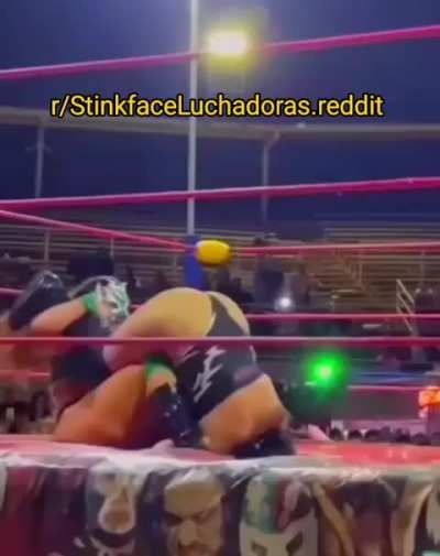 Stinkface Tuskana a La Hiedra