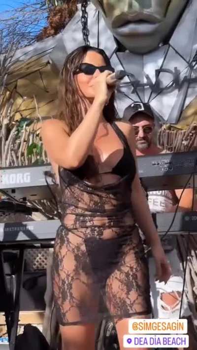 Simge Sağın