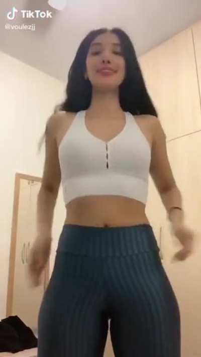 VoulezJ's bootyful New Years' greeting 🍑 (taken down within 24 hours!), plus 6 minutes of her bikini/lingerie-clad self dancing &amp;amp; jiggling from 2021 and prior (from her previously banned TikTok account).
