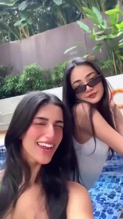 Delhi babes