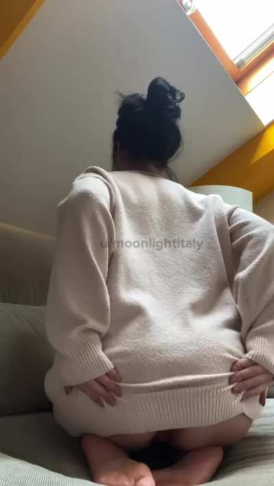 I&rsquo;m just 5&rsquo;4 but this ass will make your cock explode