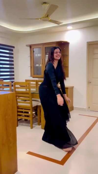 Chaithania Prakash 🖤😍