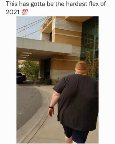 He went from 682 lbs down to 385 lbs in a little over one year.