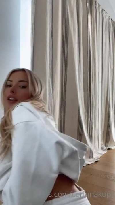 💕Corinna💦Kopf💕 ONLYFANS🔹️Mega Folder Pack [LINK IN COMMENTS⬇️]