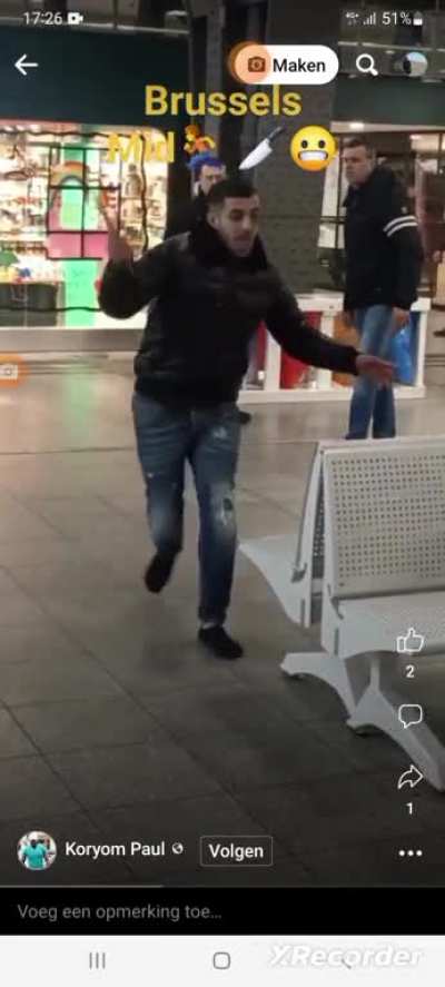 Freakout in brussels with knife and takedown