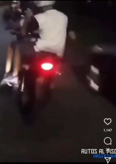 otro lunes que nos deja... amo los finales felices.