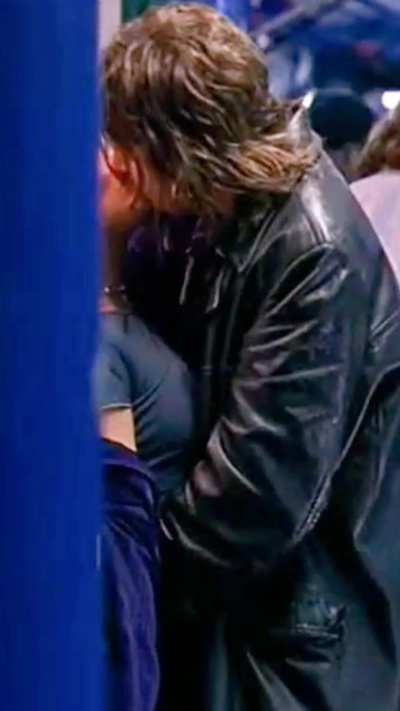 Alyssa Milano hot kissing scenes in Fear (1996)