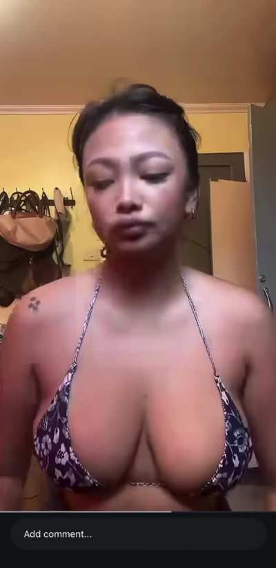 @Andrea Selleza from bicol. parang lalabas na yung utong potek 🤤 sarap lamas lamasin